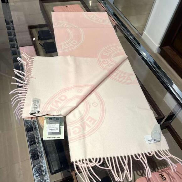 Authentic Burberry Pale Pink Color Wool Scarf 370 Tax - Picture 2 of 6